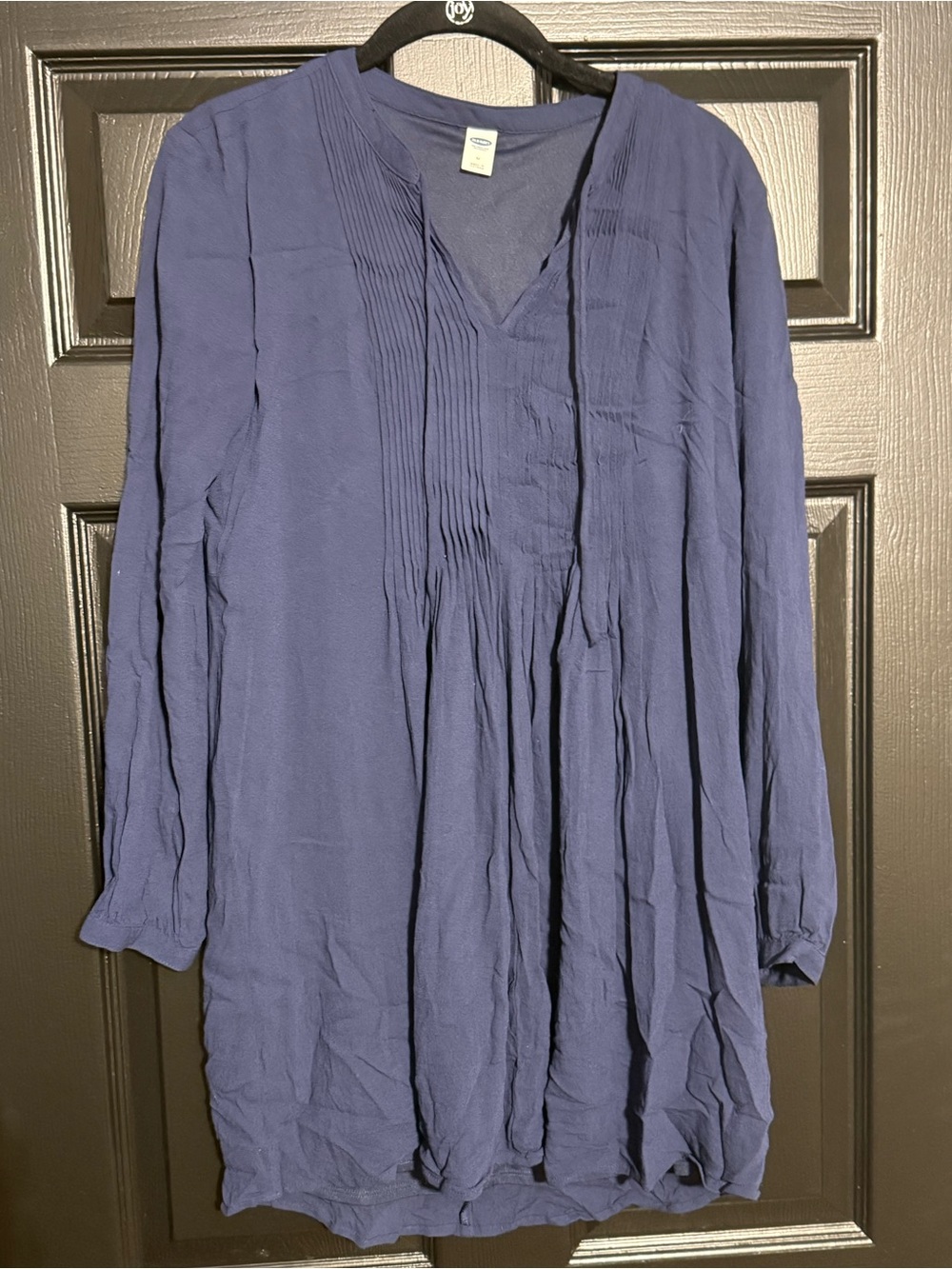 Old Navy Navy V-Neck Pintuck Tunic Top
